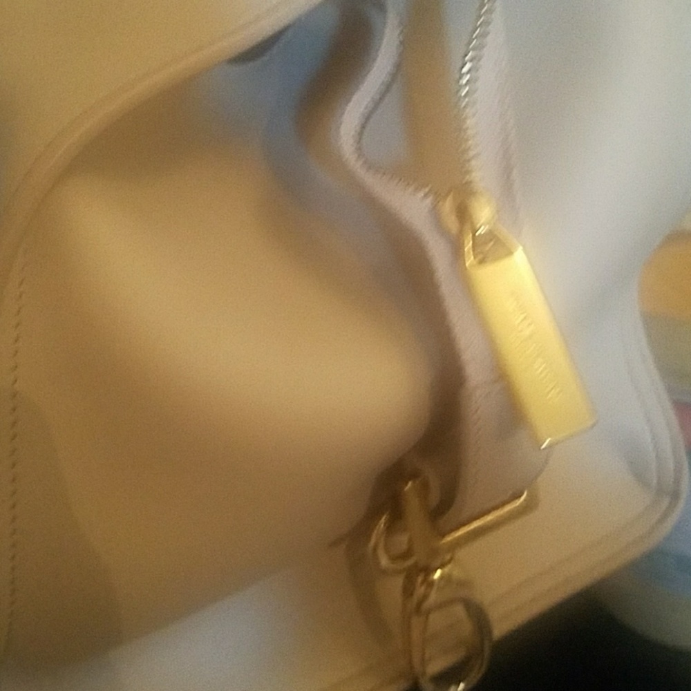 Handbag - Picture 8 of 8